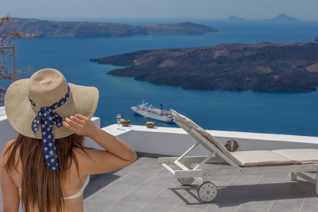 Вилла Karpimo Horizon - Caldera View With Private Hot Tub Фиростефани Экстерьер фото