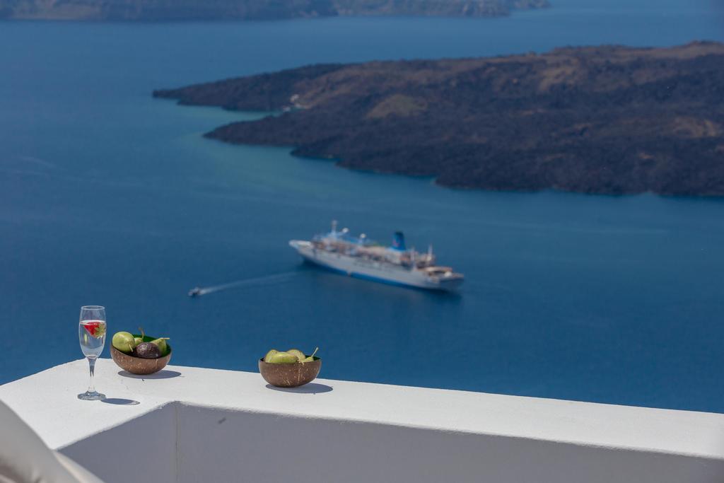 Вилла Karpimo Horizon - Caldera View With Private Hot Tub Фиростефани Номер фото