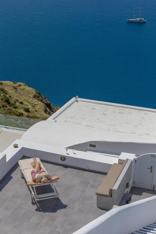 Вилла Karpimo Horizon - Caldera View With Private Hot Tub Фиростефани Экстерьер фото