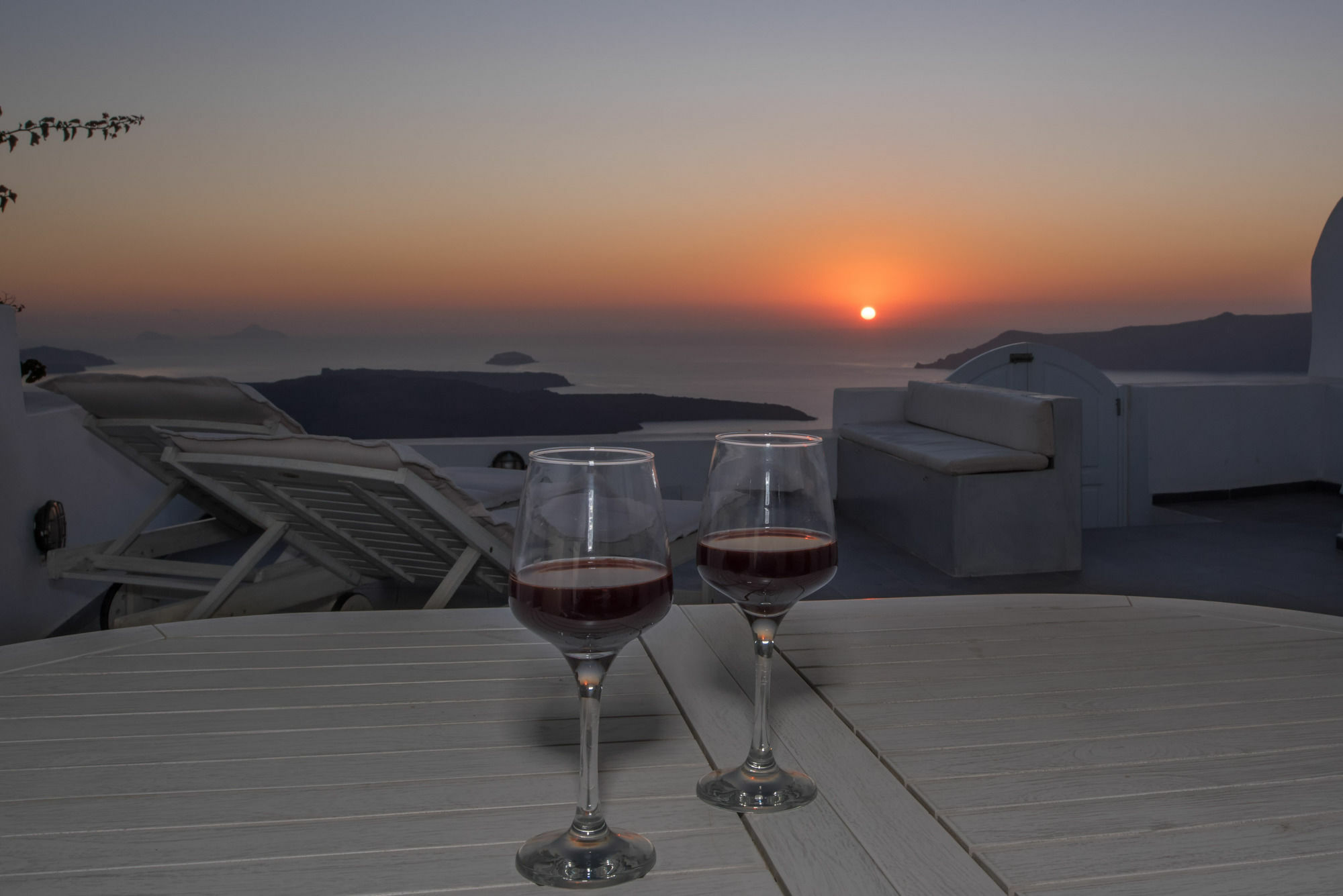 Вилла Karpimo Horizon - Caldera View With Private Hot Tub Фиростефани Экстерьер фото